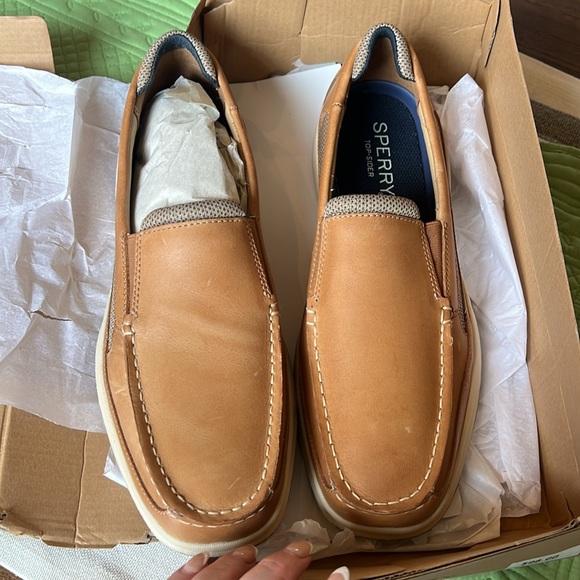 Sperry Intrepid Men's Brown Slip-On Loafers - Picture 2 of 9